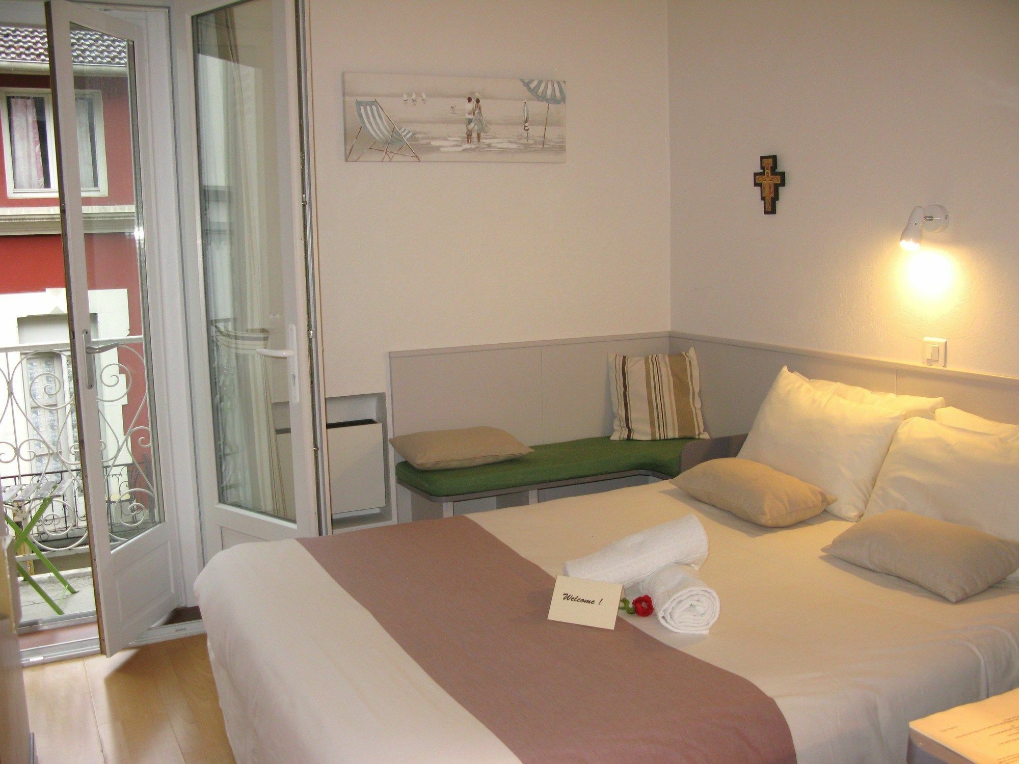 Au Berceau De Bernadette Bed & Breakfast Lourdes